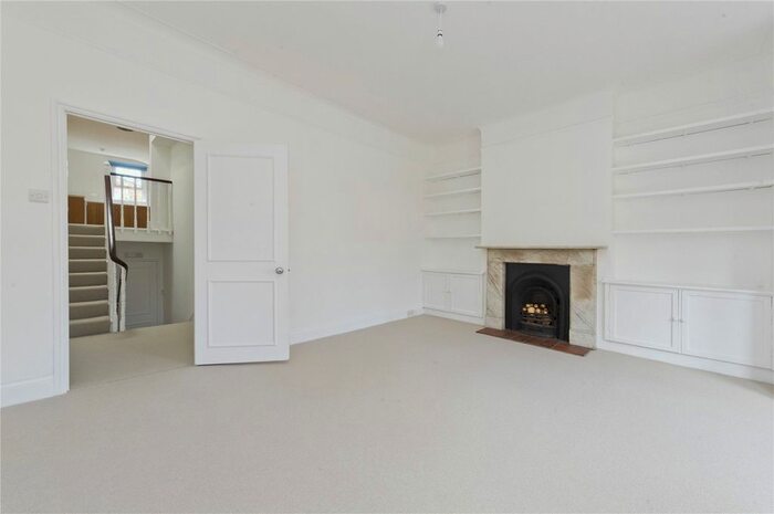 2 Bedroom Maisonette To Rent In Brewster Gardens, London, W10