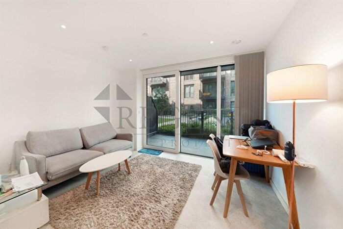 Apartment To Rent In Georgette Apartments, Sidney Street, E1