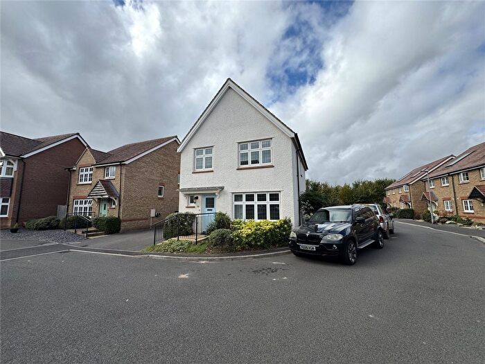 3 Bedroom Detached House To Rent In Schofield Close, Bathpool, Taunton, TA2