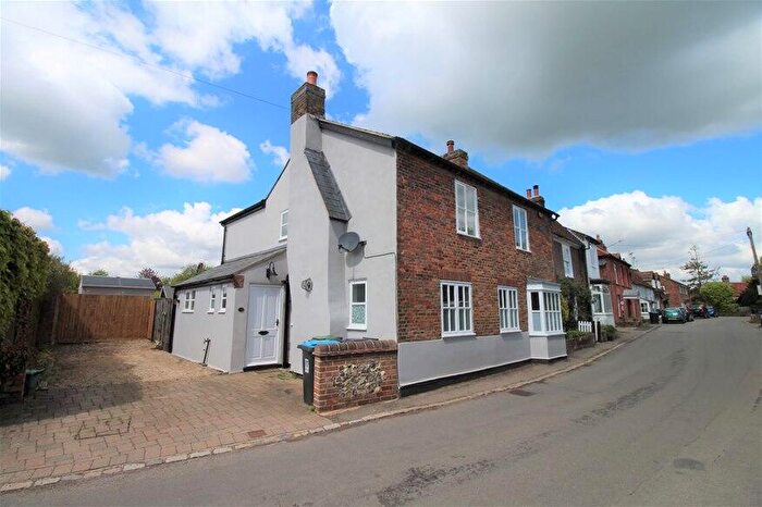3 Bedroom Terraced House To Rent In Trowley Hill Road, Flamstead, Flamstead, AL3
