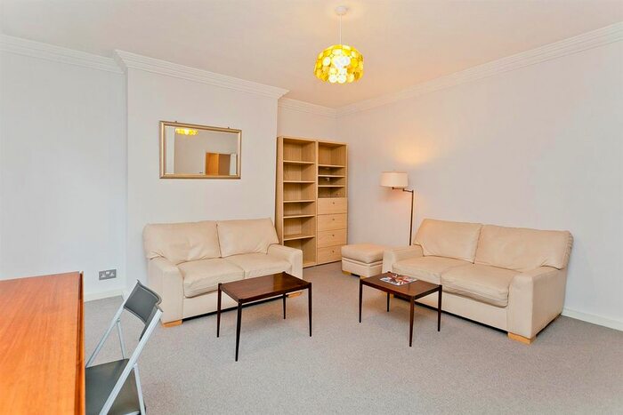 2 Bedroom Flat To Rent In Landseer House, Cureton Street, Westminster, London, SW1P