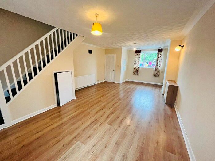 3 Bedroom Terraced House For Sale In Salisbury Street, Swindon, SN1