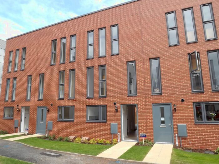 4 Bedroom Terraced House To Rent In Penn Way, Welwyn Garden City, AL7