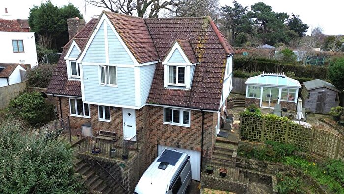 3 Bedroom Detached House For Sale In Holliers Hill, Bexhill-On-Sea, TN40