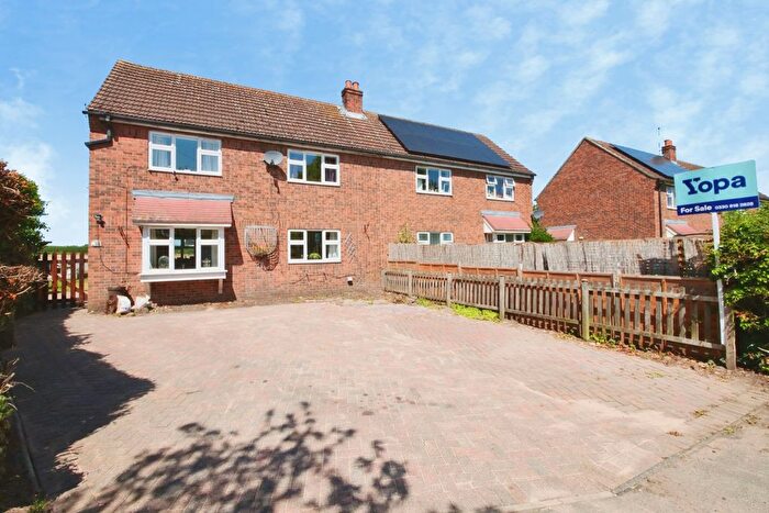 3 Bedroom Semi Detached House For Sale In Butt Hedge, York, YO26