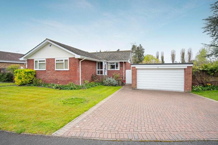 3 Bedroom Detached Bungalow For Sale In Beaulieu Close, Datchet, SL3