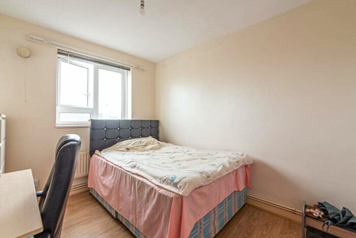 3 Bedroom Flat To Rent In Robert Street, Camden, London, NW1