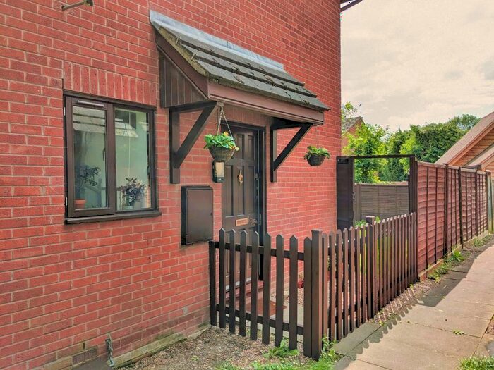 1 Bedroom End Of Terrace House For Sale In Leominster, Herefordshire, HR6