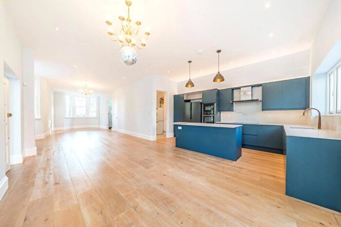 5 Bedroom End Of Terrace House To Rent In Chatsworth Road, London, E5