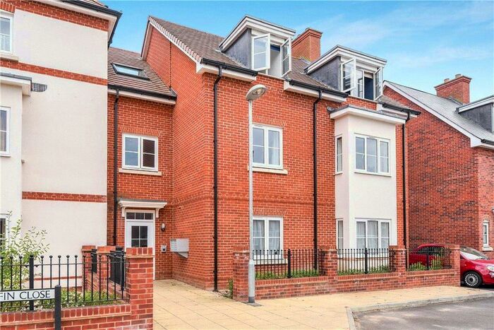 2 Bedroom Apartment To Rent In Griffin Close, Wimborne, BH21