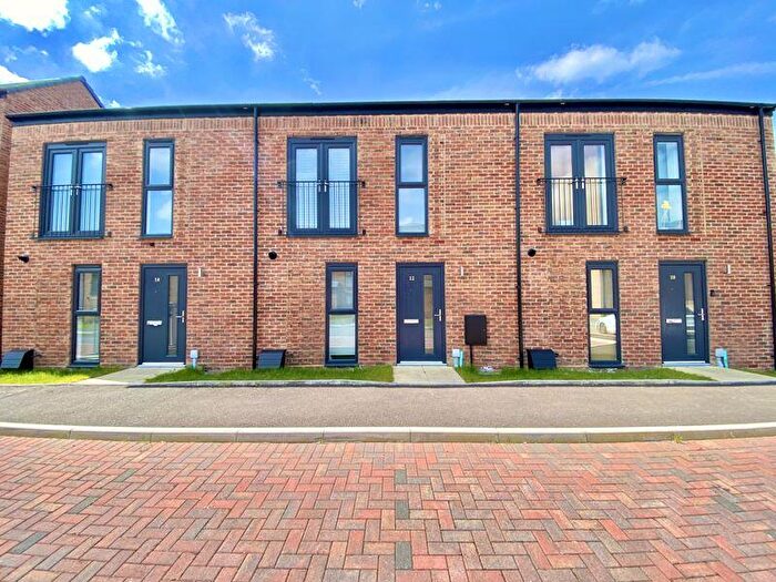3 Bedroom Terraced House To Rent In Stan Mellor Close Salford, M6