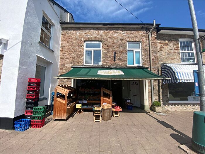 2 Bedroom Flat For Sale In Brook Street, Bampton, Tiverton, Devon, EX16