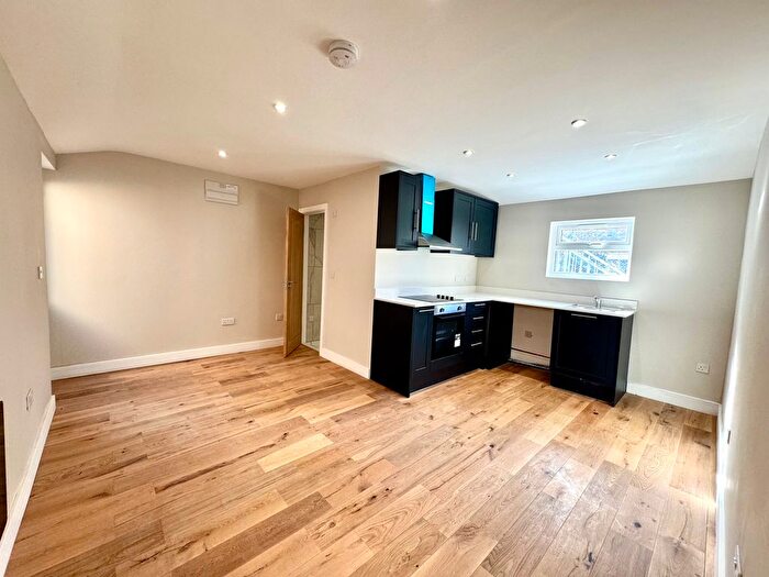 1 Bedroom Flat To Rent In Connect Lane, Barkingside, Ilford, IG6