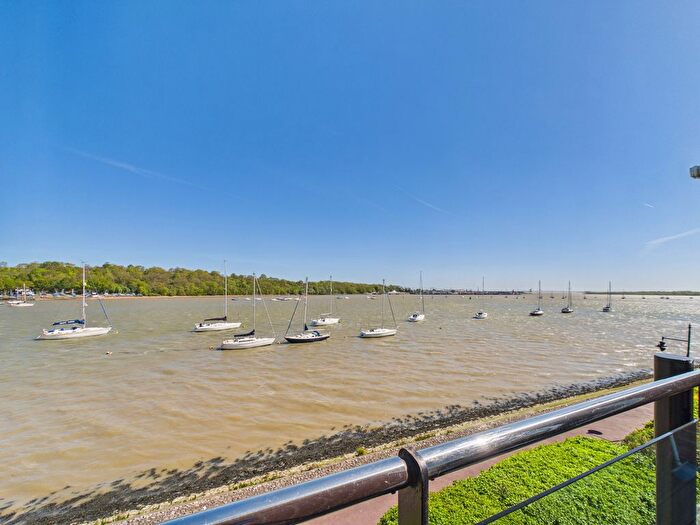 2 Bedroom Flat For Sale In Goldcrest Drive, St. Marys Island, Chatham, ME4