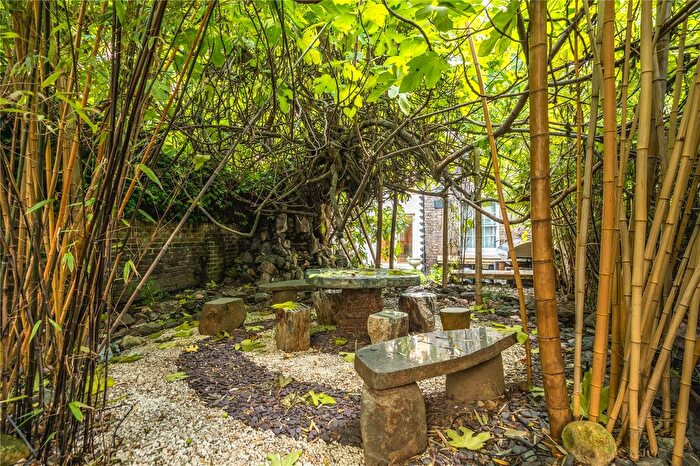 6 Bedroom Terraced House To Rent In Endsleigh Street, London, WC1H
