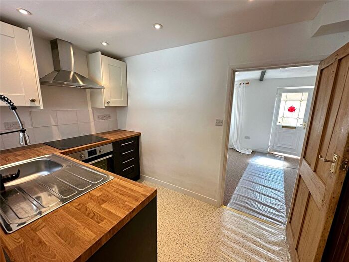 2 Bedroom End Terrace House To Rent In Perrimans Row, Exmouth, Devon, EX8