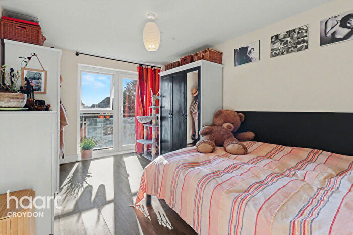 2 Bedroom Flat For Sale In London Road, Croydon, CR0