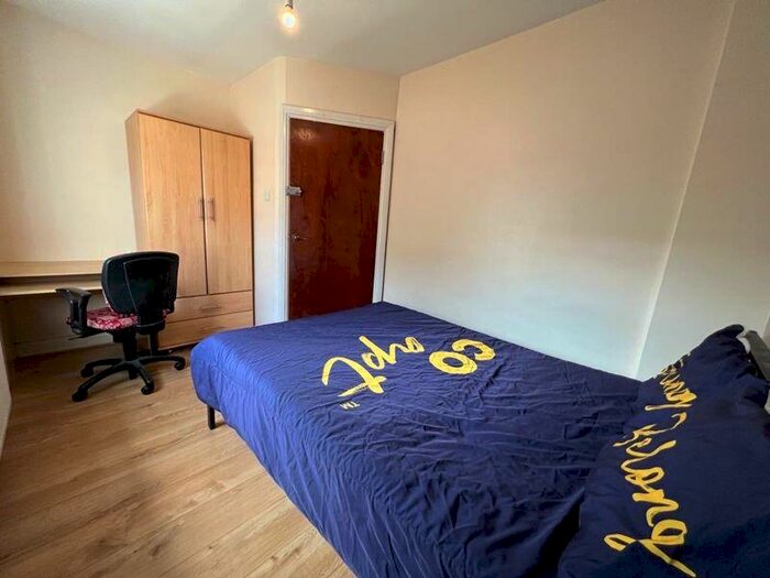 5 Bedroom Terraced House To Rent In Nesbitt Road, Brighton, BN2