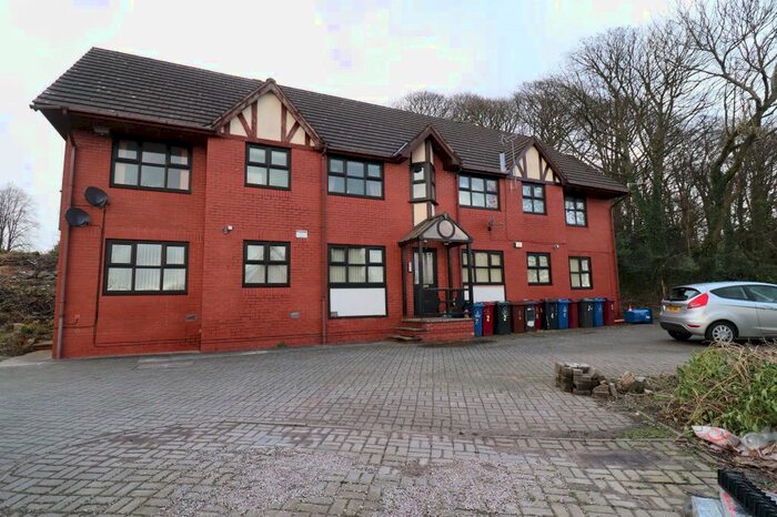 2 Bedroom Flat To Rent In Gorse Road, Blackburn, BB2