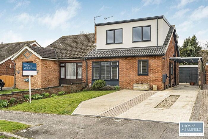 3 Bedroom Semi-detached Bungalow To Rent In Green Close, Didcot, OX11