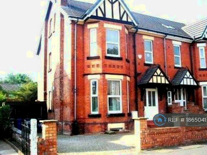 9 Bedroom Semi-Detached House To Rent In Everett Road, Manchester, M20