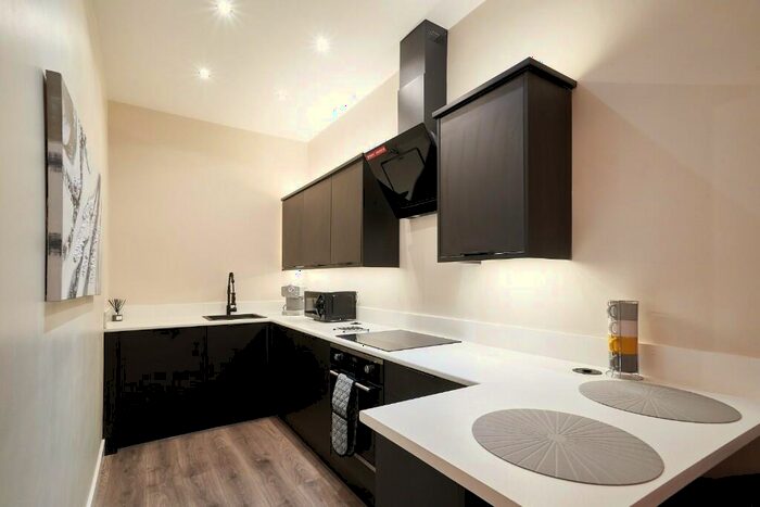 2 Bedroom Flat To Rent In Deanston Drive, Glasgow, G41