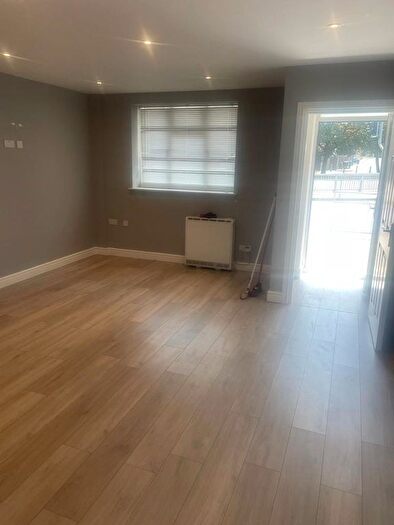 2 Bedroom Flat To Rent In Clarence Road, Grays, RM17