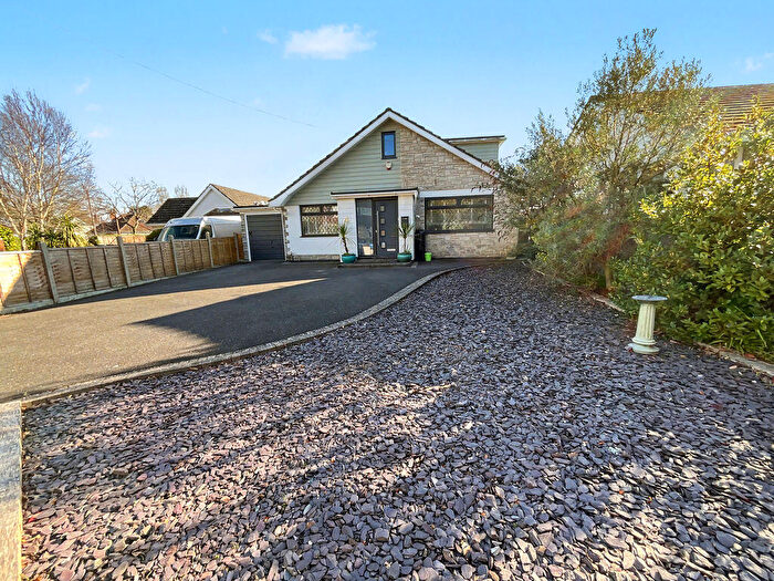 3 Bedroom Detached House For Sale In Christchurch, BH23