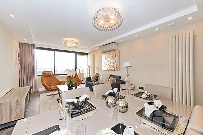 3 Bedroom Flat To Rent In Cresta House, Finchley Road, Swiss Cottage, NW3