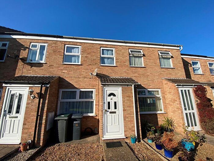 2 Bedroom Terraced House To Rent In Credition Close, Bedford, MK40