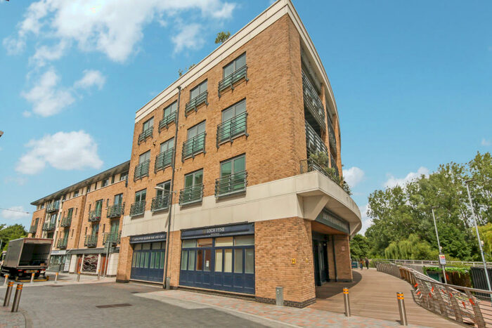 1 Bedroom Apartment To Rent In Bond Street, CM1