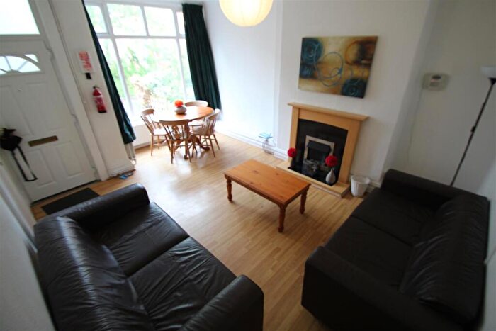 3 Bedroom Terraced House To Rent In Stanmore Avenue, Burley, Leeds, LS4