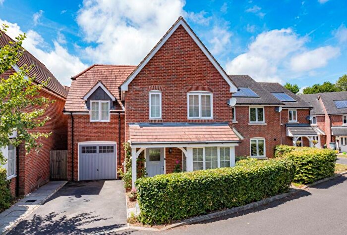 4 Bedroom Detached House For Sale In Buttinghill Drive, Cuckfield, West Sussex, RH17