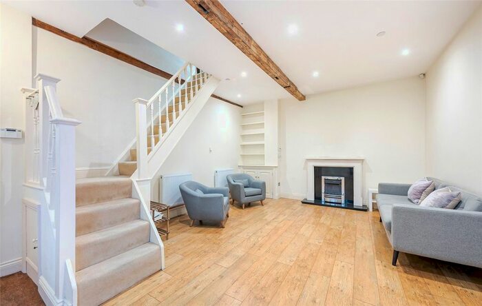 3 Bedroom Terraced House To Rent In St George's Square Mews, London, SW1V