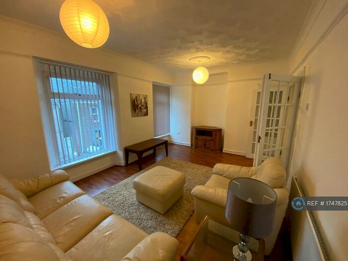 1 Bedroom Flat To Rent In Crown Street, Morriston, Swansea, SA6