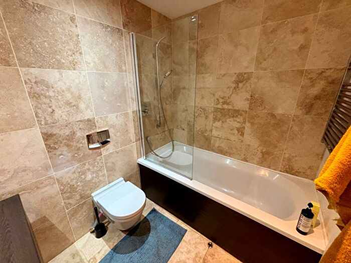 1 Bedroom Flat To Rent In Navigation Street, Birmingham, West Midlands, B5
