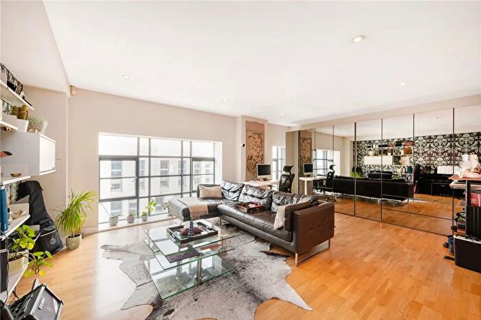 1 Bedroom Flat For Sale In Blandford Street, London, W1U