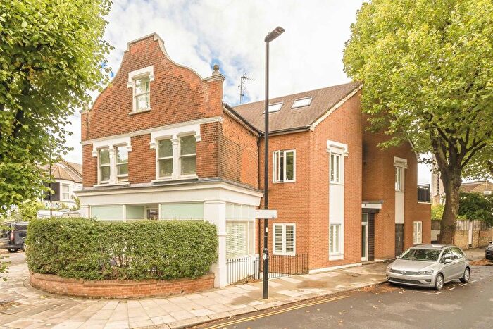 2 Bedroom Flat For Sale In Manor Road, Ealing, W13