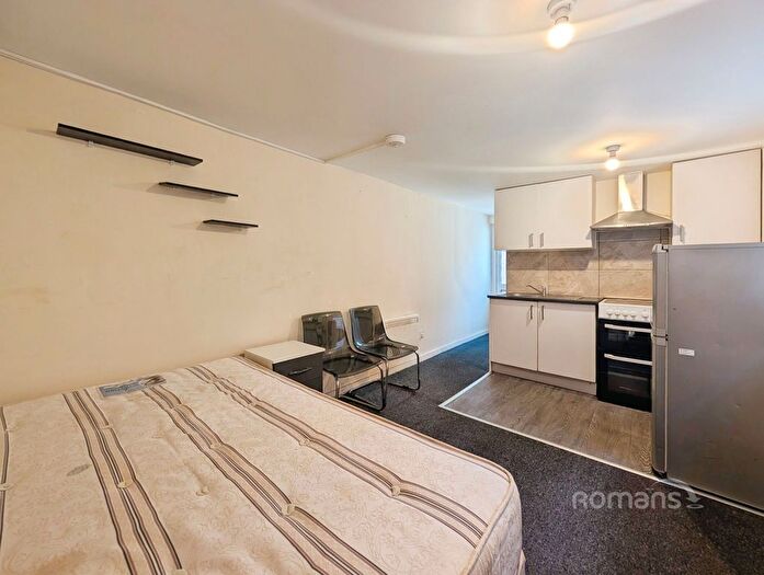 Studio To Rent In Kings Road, Reading, Berkshire, RG1