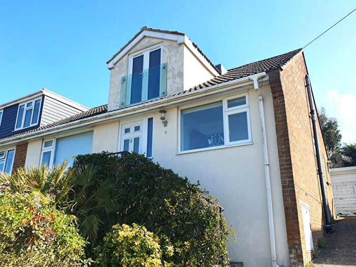 2 Bedroom Maisonette To Rent In St Davids Close, Whitstable, Kent, CT5