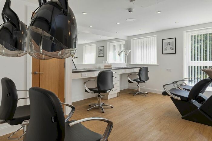 1 Bedroom Flat To Rent In Reading Road, Henley-On-Thames, RG9