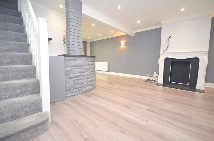 3 Bedroom End Of Terrace House To Rent In Woodcote Avenue, Hornchurch, Essex, RM12