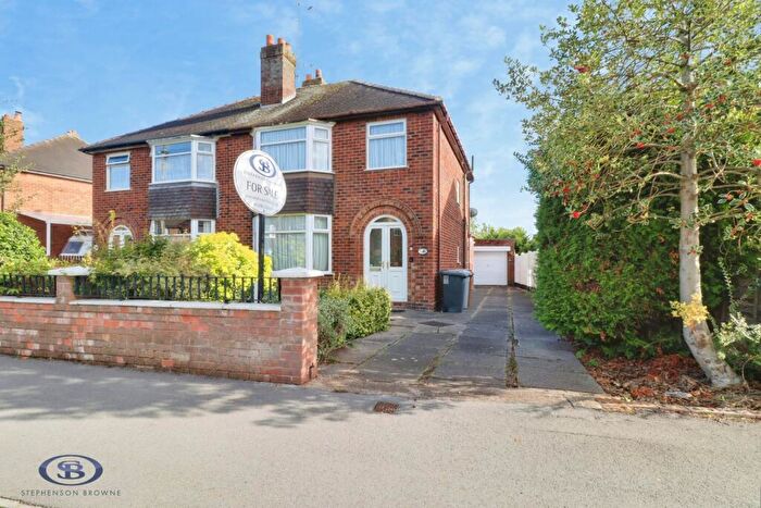 3 Bedroom Semi-Detached House For Sale In Manor Way, Crewe, CW2