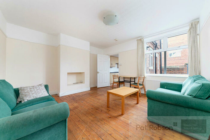 2 Bedroom Apartment To Rent In Chillingham Road, Heaton, Newcastle Upon Tyne, NE6