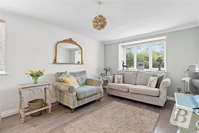 2 Bedroom Apartment For Sale In Messant Close, Harold Wood, Romford, RM3