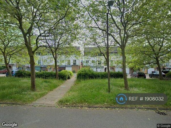 4 Bedroom Terraced House To Rent In Bradwell Common Boulevard, Milton Keynes, MK13