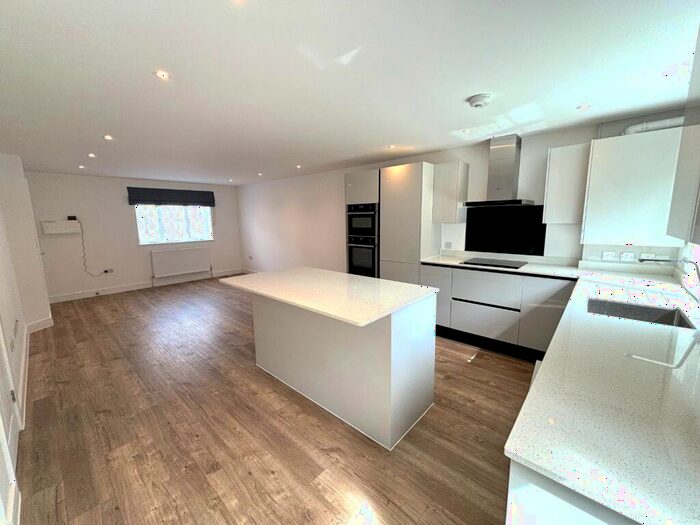 3 Bedroom Semi-Detached House For Sale In Malcolm Close, Chew Stoke, Bristol, BS40