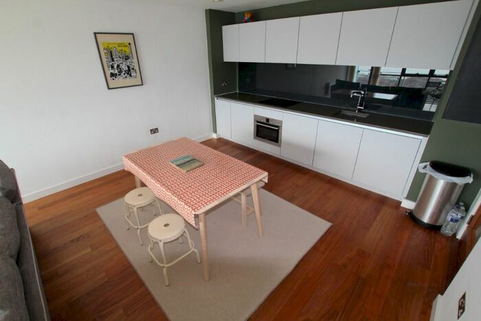 2 Bedroom Flat To Rent In William Jessop Way, City Centre, Liverpool, L3