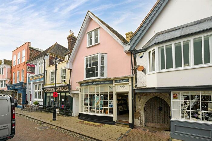 3 Bedroom Maisonette To Rent In Secret House, A Market Place, Faversham, ME13