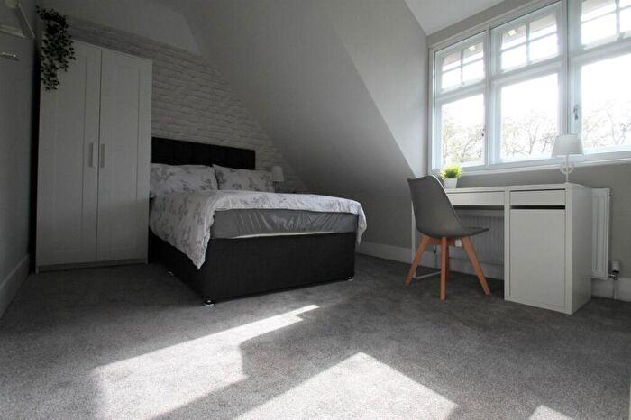 1 Bedroom House To Rent In Tyrwhitt Road, London, SE4